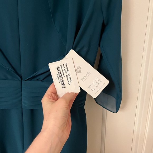 Mermaid Gown in peacock with sheer sleeves - Picture 3 of 7